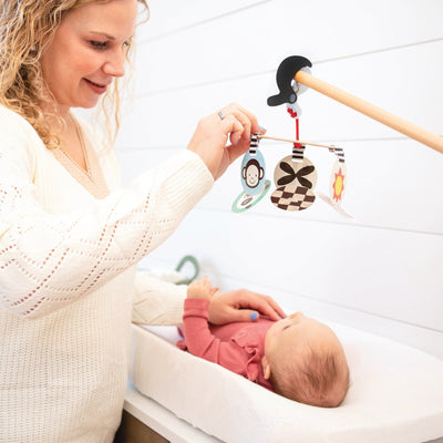 Benefits of Black + White